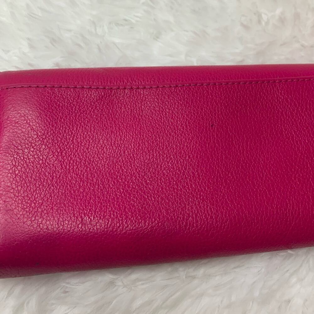 Michael Kors Pink Wallet - Picture 4 of 8